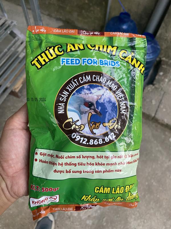 2 gói cám Tổng hợp bao xanh Lão Đại cho chim Chào Mào