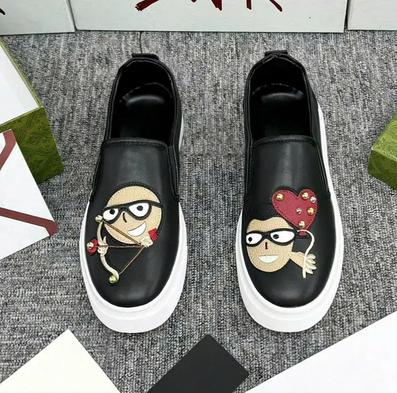 Giày Lười Đê G Thêu Họa Tiết Ngộ Nghĩnh Có Đính Đá Nổi Mạ Vàng - Giày Slipon 2