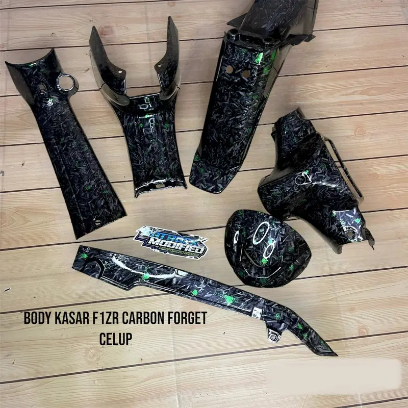 BODY KASAR FIZ R / F1ZR VEGA LAMA CARBON BODY MOTOR FIZ R CARBON CELUP WFORD BIRU ,VISOR ,TUTUP RANTAI ,SELEBOR BELAKANG ,BATOK KEPALA, COVER LEGSIL, COVER BAWAH JOK, SPAKBOR BELAKANG COPY KEVLAR FORGET pnp fiz r 4