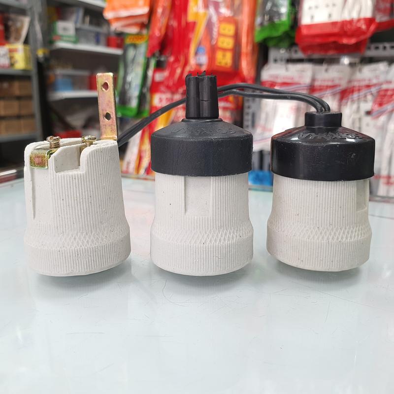 Đui đèn sứ chịu nhiệt chịu mưa trong nhà ngoài trời ren vặn xoáy E27 SOPOKA