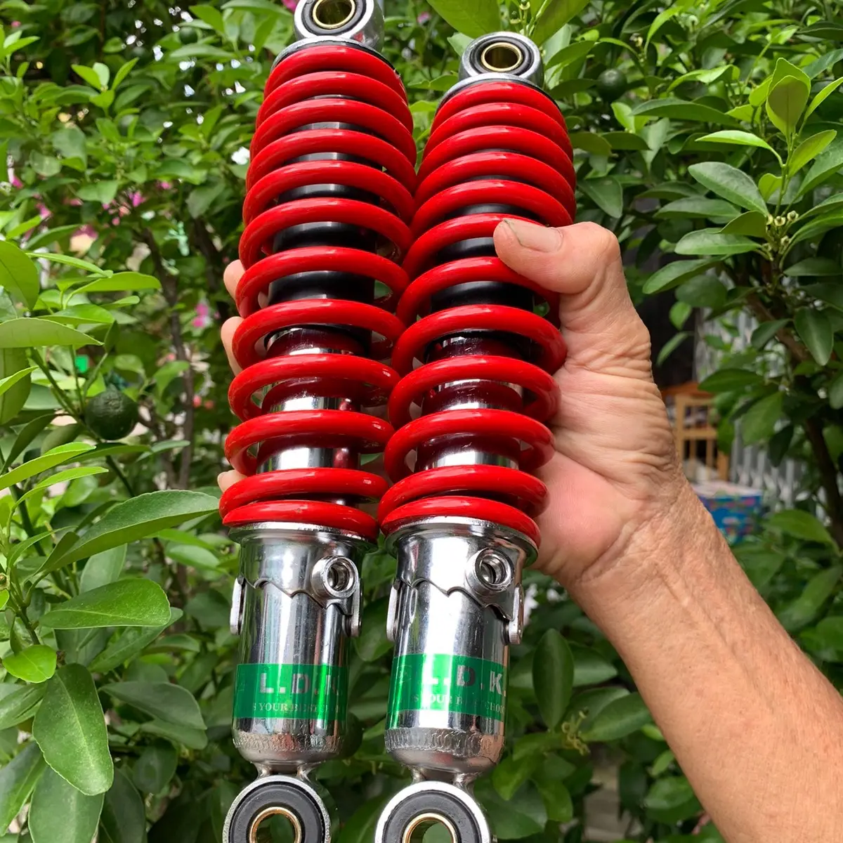 ( 1 cặp) Phuộc sau Sirius tải 300kg lắp được cho các dòng xe Sirius, Sirius Fi, Taurus, Jupiter - ty dầu-hiệu LDK, tâm lỗ 28cm