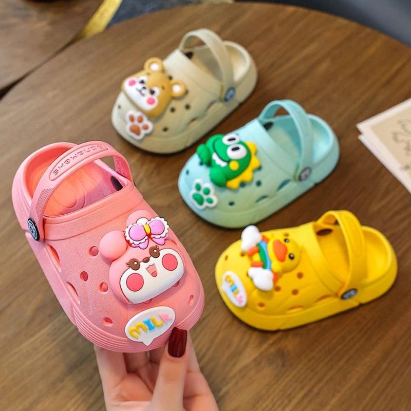 Dép Cho Bé Dép Sục Cross Bé Trai Bé Gái Hoạt Hình Chống Trượt Mã A88