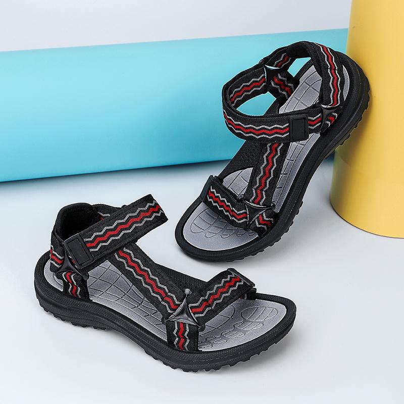 Product Introduction of 2024 Children's Sandals Summer New Girls' Sports Beach Sandals Children's Non-Slip Medium and Big Children Boys' Soft Bottom Student School Shoes 3