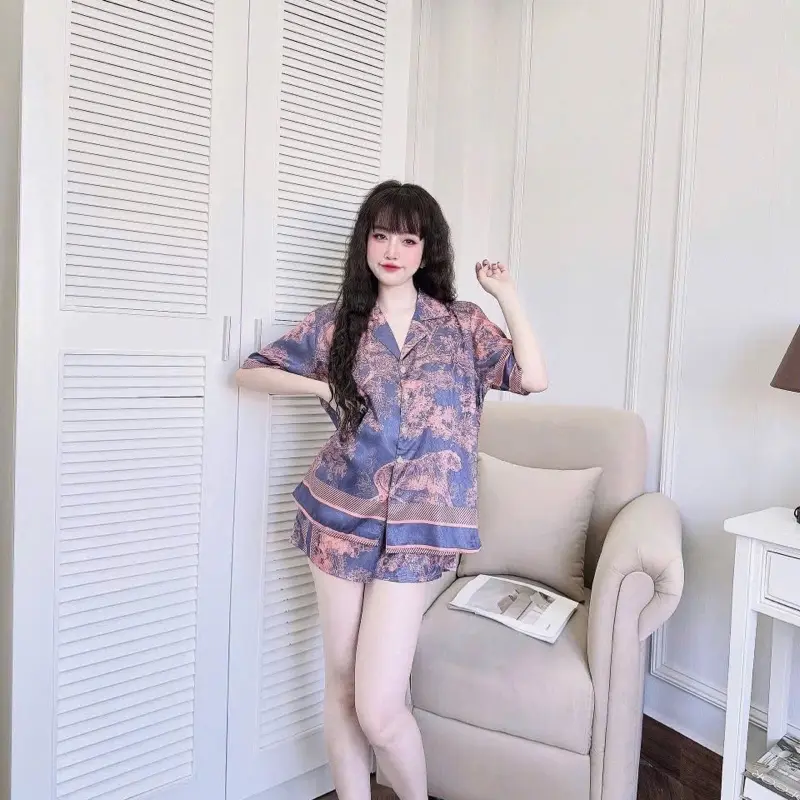Đồ bộ dùi lụa xước cao cấp loang màu - đồ bộ ngắn dễ thương freesize Nữ Voi Women Nhung Kem Sen