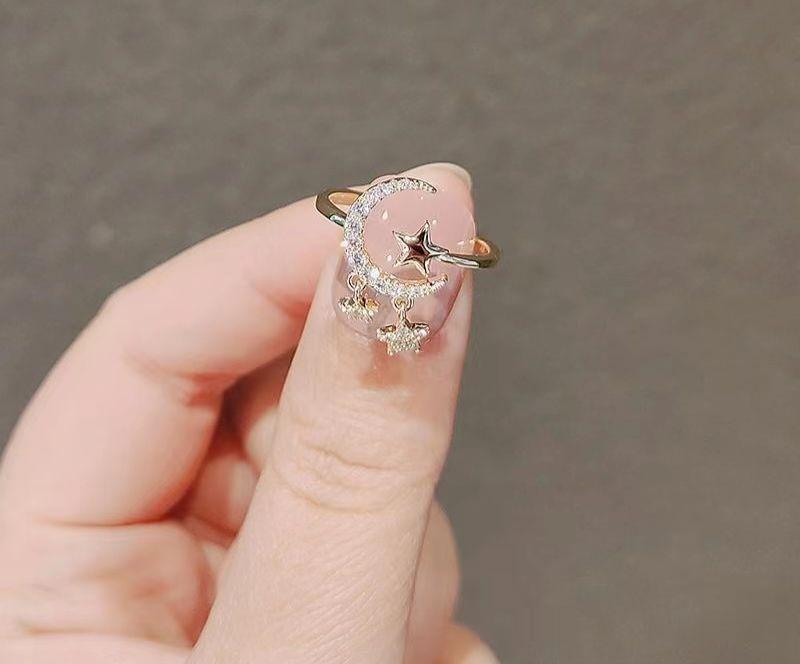 Product Introduction of Lynnroman Japanese Style Mild Luxury Star Moon Ring Female South Korea Fashion Open Ring Temperament Index Finger Ring Special-Interest Design 4