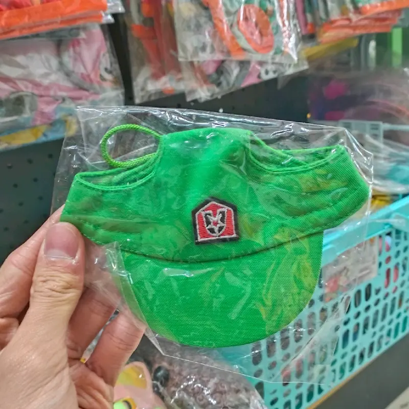 Nón tai bèo, nón kaki, nón noel, nón cối các loại dành cho thú cưng. 3