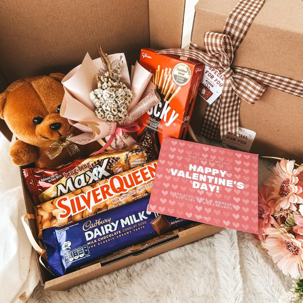HAMPERS COKELAT/ HADIAH COKELAT/ KADO COKELAT UNTUK WISUDA, ULANG TAHUN, ANNIVERSARY Snack Food Chocolate