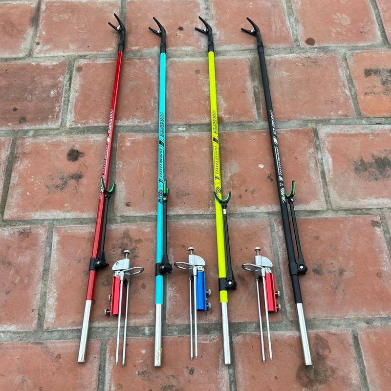  gác cần câu cá chất liệu cacbon 4 màu kèm chân cắm đất xoay 360 