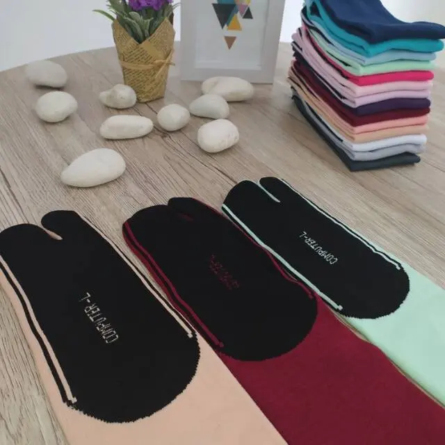 KAOS KAKI JARI JEMPOL NILON WARNA TELAPAK HITAM MOTIF POLOS WANITA MUSLIMAH DEWASA 1