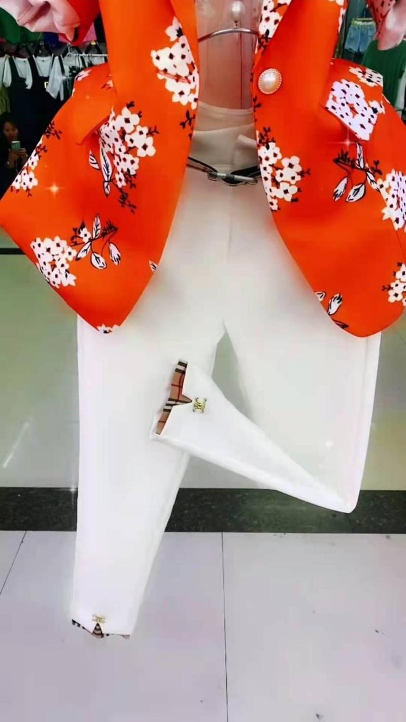 Product Introduction of Áo Khoác Vest Nữ, Họa Tiết Kẻ Sọc Mỏng, Dáng Ôm, Thanh Lịch, Phong Cách Anh Quốc, Dễ Phối Đồ Thích Hợp Cho Mùa Xuân Và Mùa Thu, Thời Trang, Xuân Hè 2024 19