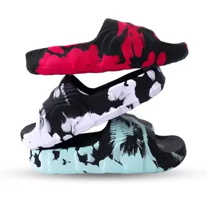 Sandal Slip-On Anak & Dewasa Cowok Adilette 30-44 Sendal Selop Laki-laki Loreng Polos