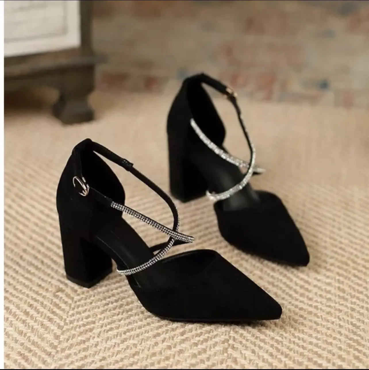 Giày cao gót bít mũi da lộn dây khóa xoàn Nhung Shoes