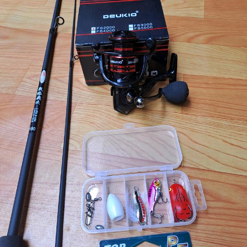 bộ combo cần câu lure sói đen kèm máy fs 2000 và hộp mồivà dù sw