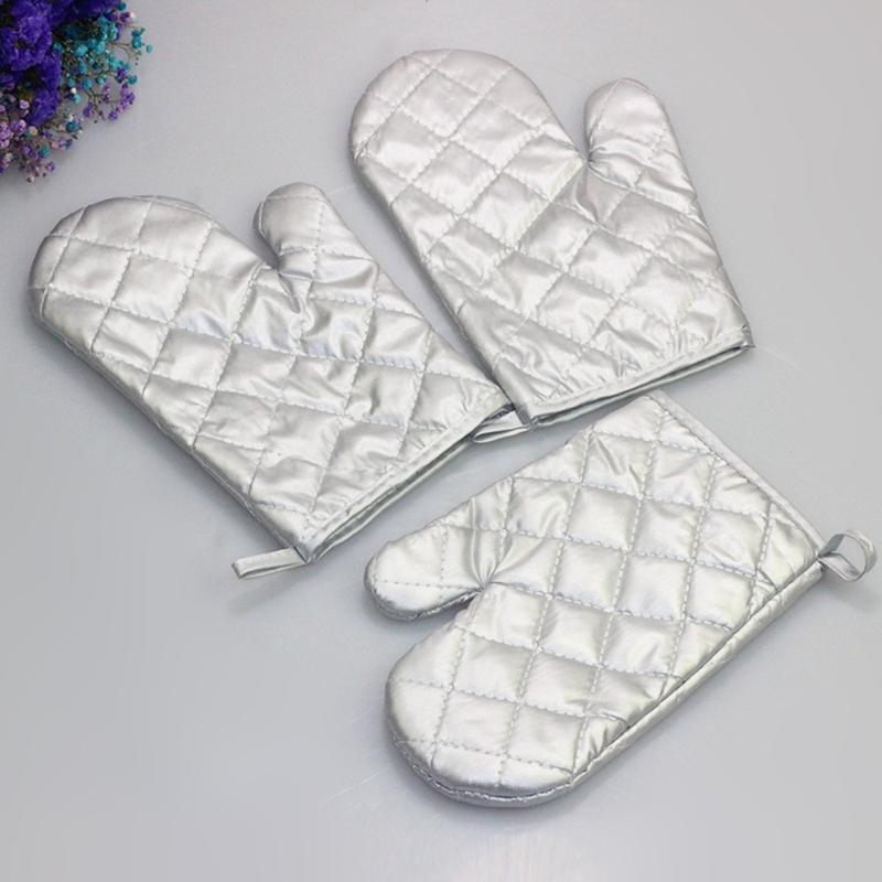 Product Introduction of Easy To Clean Oven Mitts Scald Proof Cotton Baking Insulation Gloves Thickened Heat Resistant Microwave Gloves Holiday Baking Bakeware 9