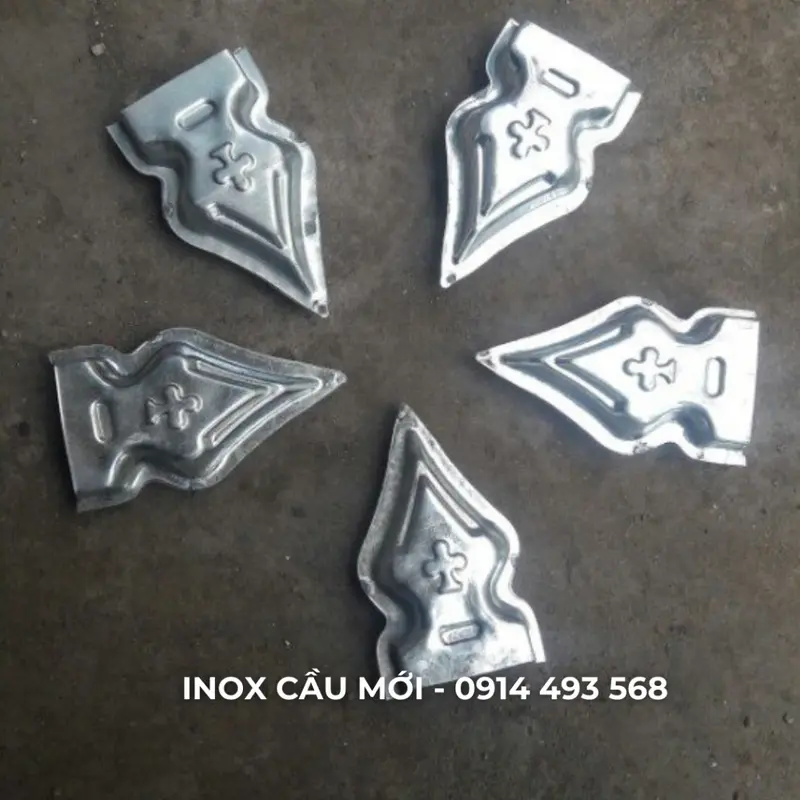 COMBO 10 - Mác xoắn chụp hàng rào INOX 304, nắp chụp bịt đầu sắt hộp 20x40 1