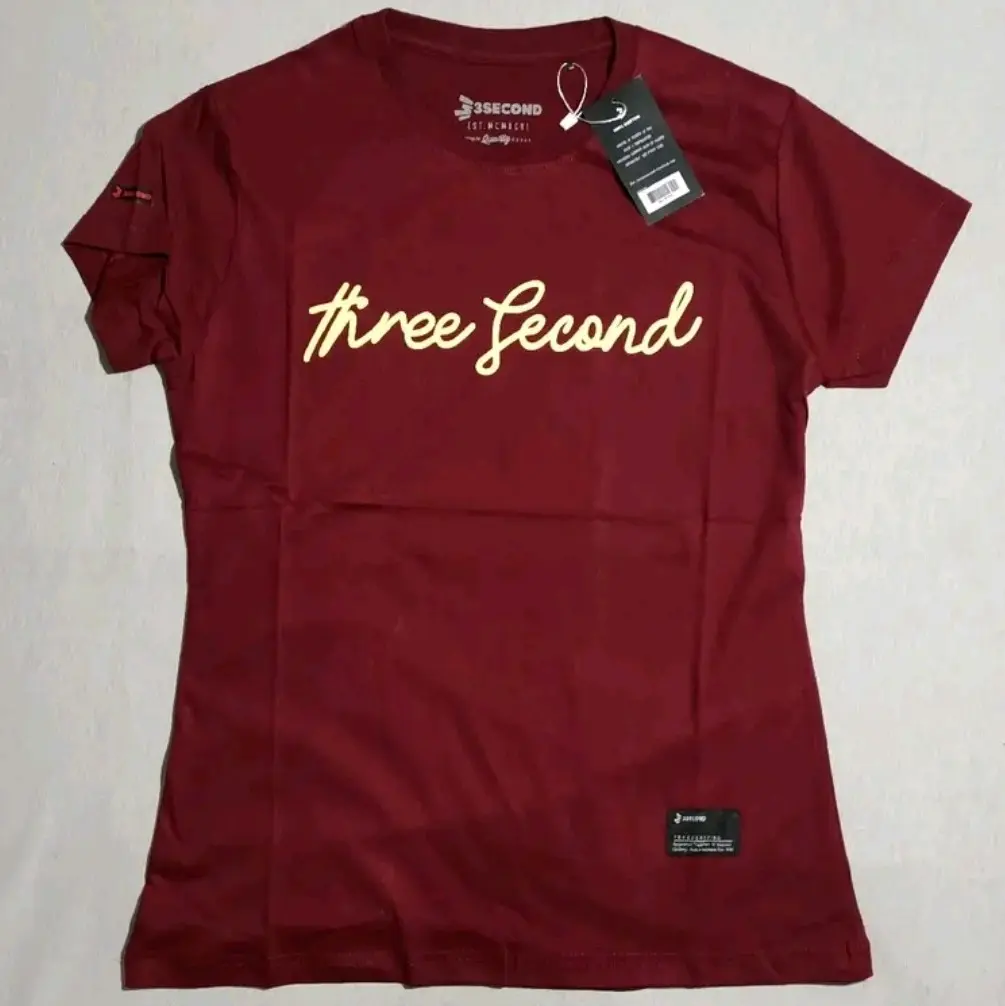 Baju Distro Wanita Lengan Pendek Kaos Cewek Atasan  Dewasa Oblong Motif Simple Bahan Katun Combed Motif Keren Sablon High Logo