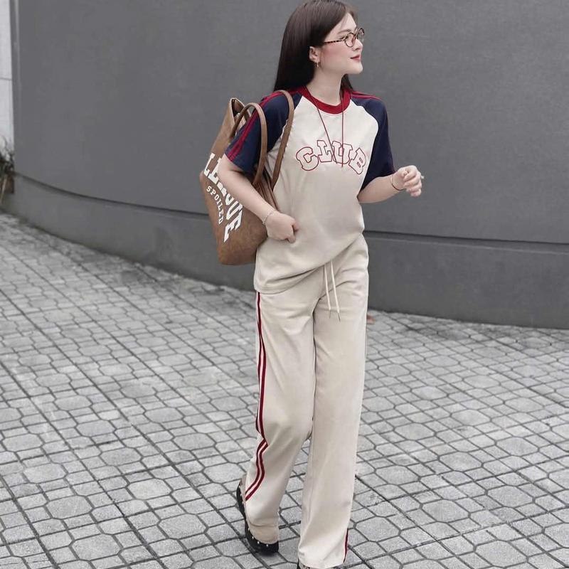Set Bộ Phối Màu Chạy Sọc Nổi in chữ CLUB  chất cotton cổ bo dệt quần cạp chun co giãn có dây rút có túi phong cách thể thao năng động 2025 top 7