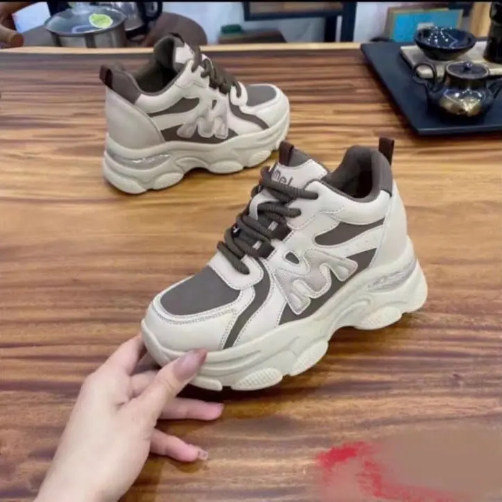 Giày thể thao nữ nâng đế 8 phân - Thương hiệu uy tín - Shoes 2
