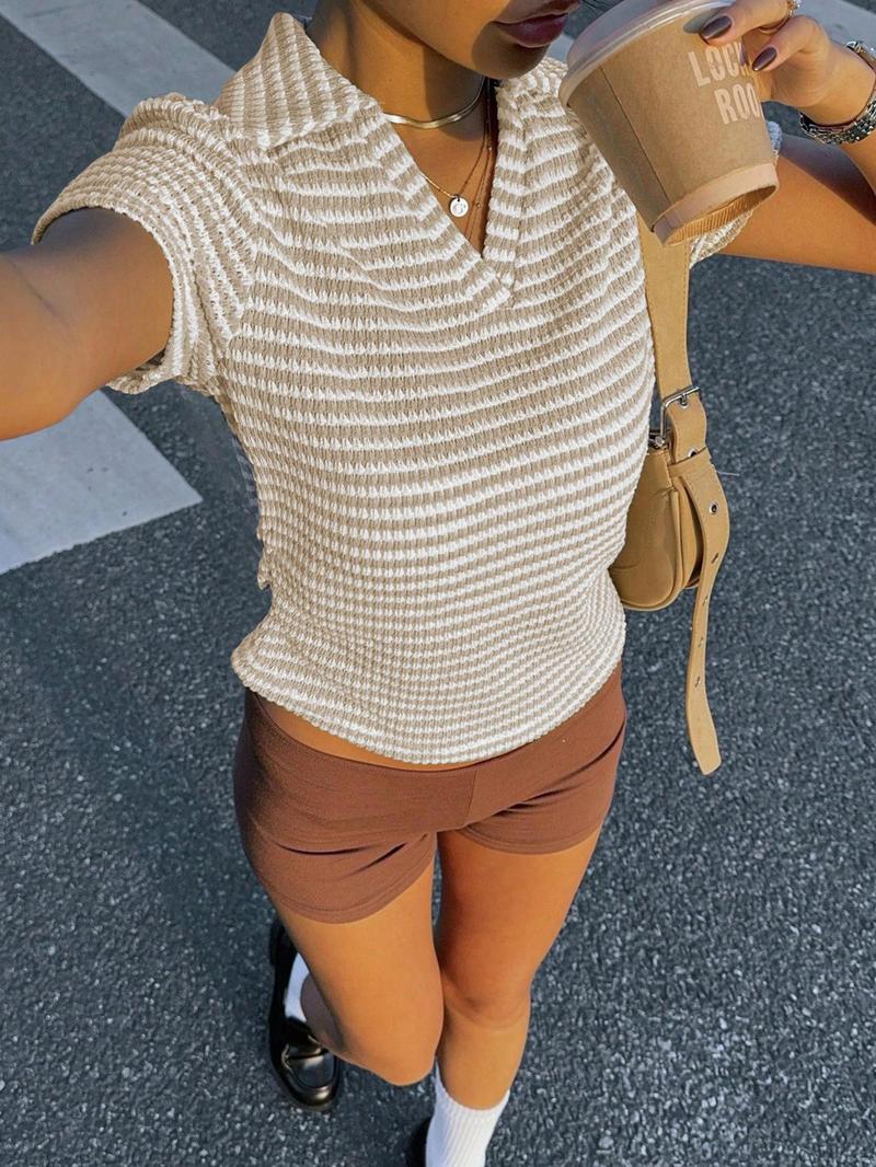 Product Introduction of Women's Striped Print   Tee, Casual   Short Sleeve T-shirt, Ladies Summer Clothes for Daily Wear 3
