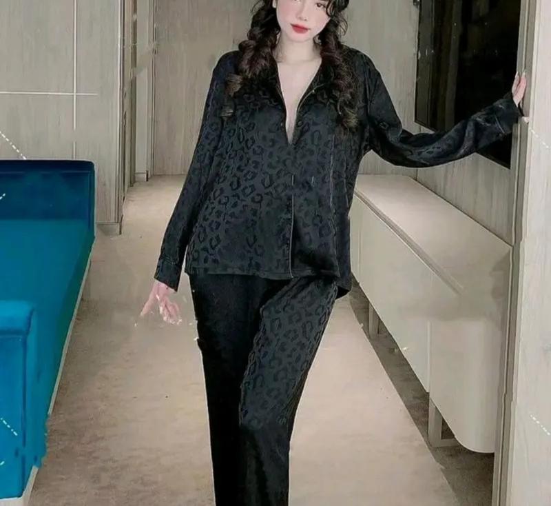 Product Introduction of Julia - Set Pijama Gấm Beo - Quý Phái và Sang Trọng Nữ Women Áo Ngủ Quần Ngủ 4