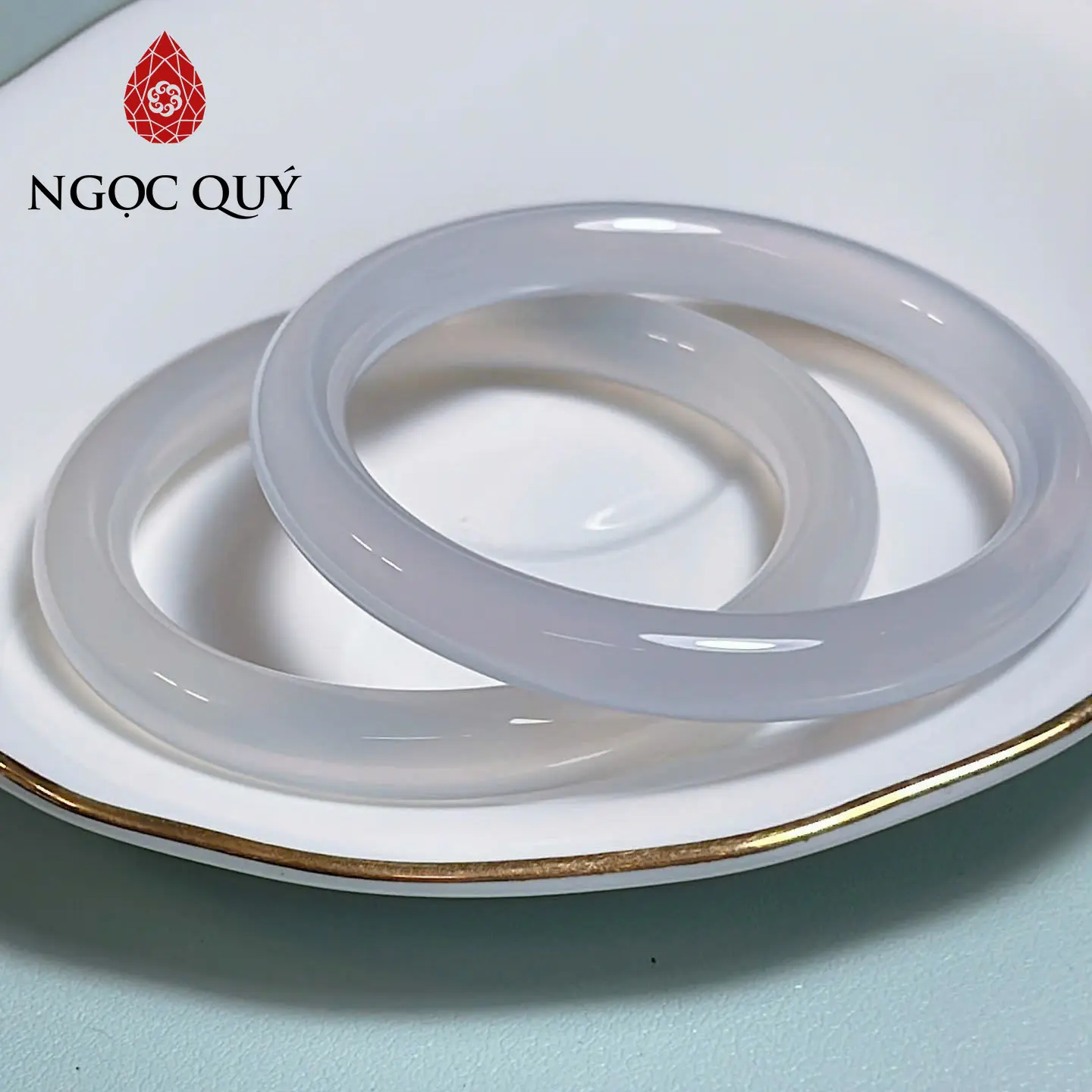 Ngọc Quý- Vòng mã não trắng chalcedony bạc nguyệt quang cọng tròn 8mm chất trong