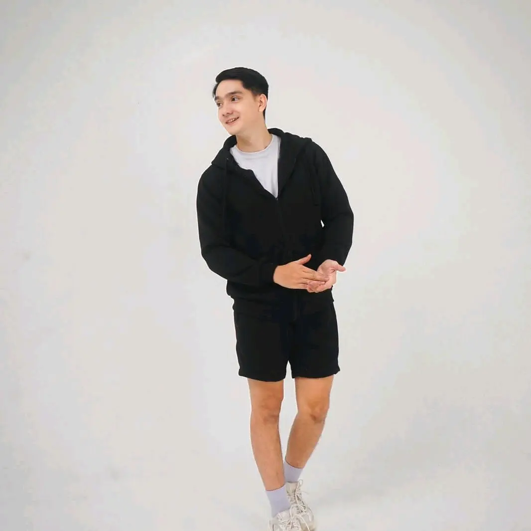 Steigen Zipper Hoodie Fleece Black Lembut Nyaman