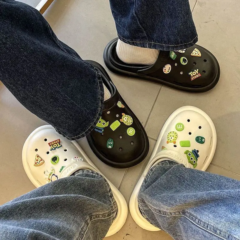 Giày Croc, Dành Cho Nam Và Nữ, Giày Mùa Hè, Đế Dày, Không Trơn Trượt, Chống Mùi Hôi, Thoải Mái, Thích Hợp Cho Các Hoạt Động Ngoài Trời, Dép Bít Mũi, Thời Trang, Thích Hợp Cho Các Cặp Đôi Và Học Sinh
