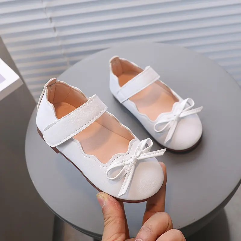 Gaya Korea Ikatan Simpul Bayi Gadis Kulit Datar Sepatu Warna Solid Ruffle Sol Lembut Anti Licin Sepatu Anak 2- 8 Tahun 4