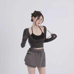 ชุดเดรสโดยรวม สไตล์สาวฮอต y2k-บริสุทธิ์ สำหรับผู้หญิง ฤดูใบไม้ร่วง มาใหม่ ทรงสลิมฟิต สลิมมิ่ง แขนยาว เสื้อยืดครอป สองชิ้น Ins