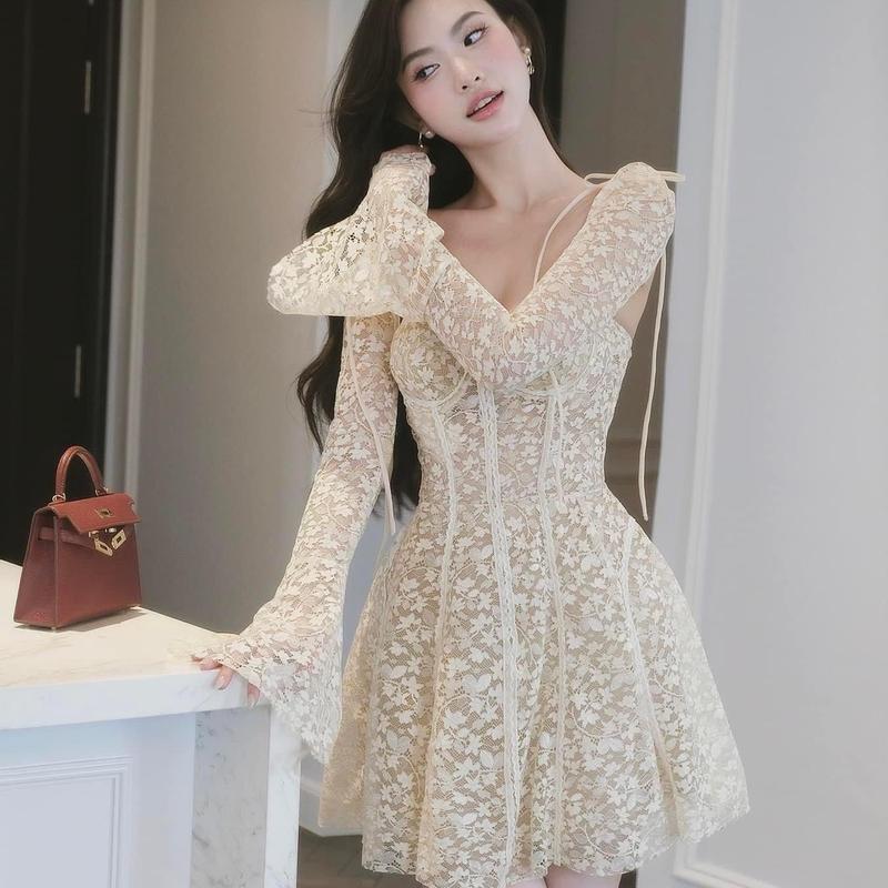Đầm nữ dự tiệc ren tay loe sang trọng Bola Dress Women Kem Trắng Voan Voi
