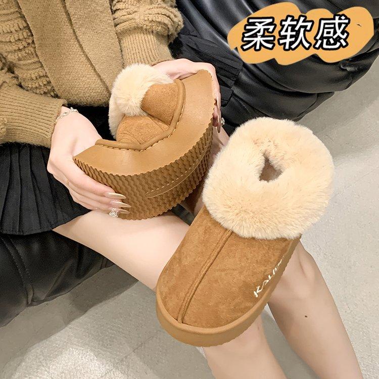 Product Introduction of Women's Cotton-Padded Shoes Winter 2024 New Popular Home Warm Velvet Cotton Slippers Non-Slip Simple Advanced Snow Fashionable Boots 9