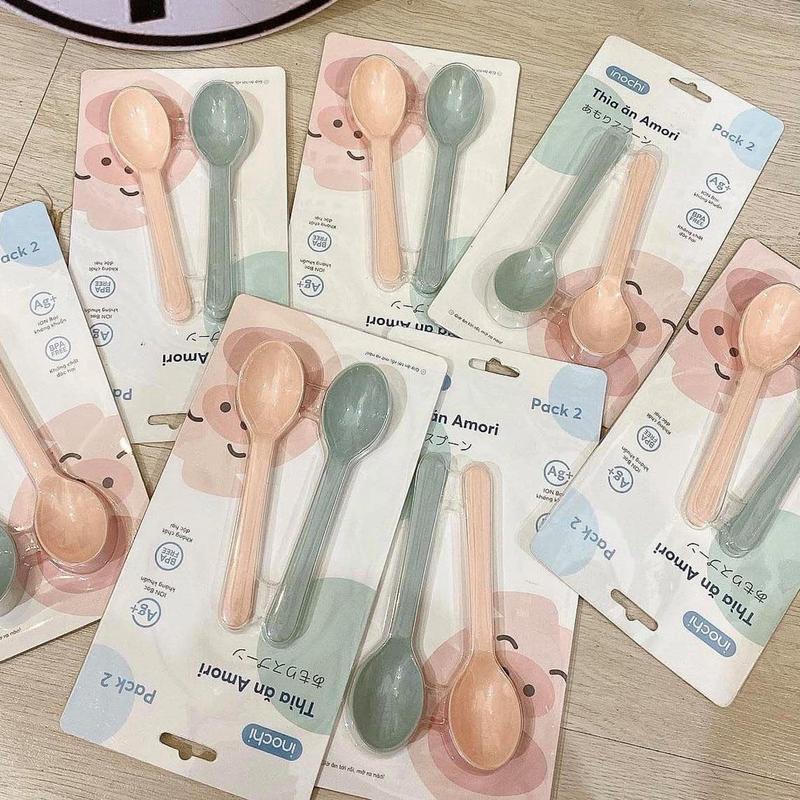 Bộ Thìa Ăn Inochi - Amori Cho Bé: Nhựa PP An Toàn, Kháng Khuẩn, Thiết Kế Dễ…