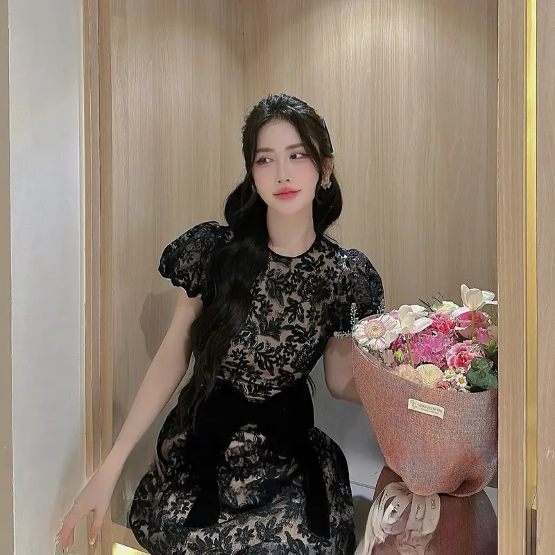 A83-Váy thiết kế ren nơ nhung ở eo sang chảnh phù hợp đi hẹn hò, đi tiệc, có quần bảo hộ 3