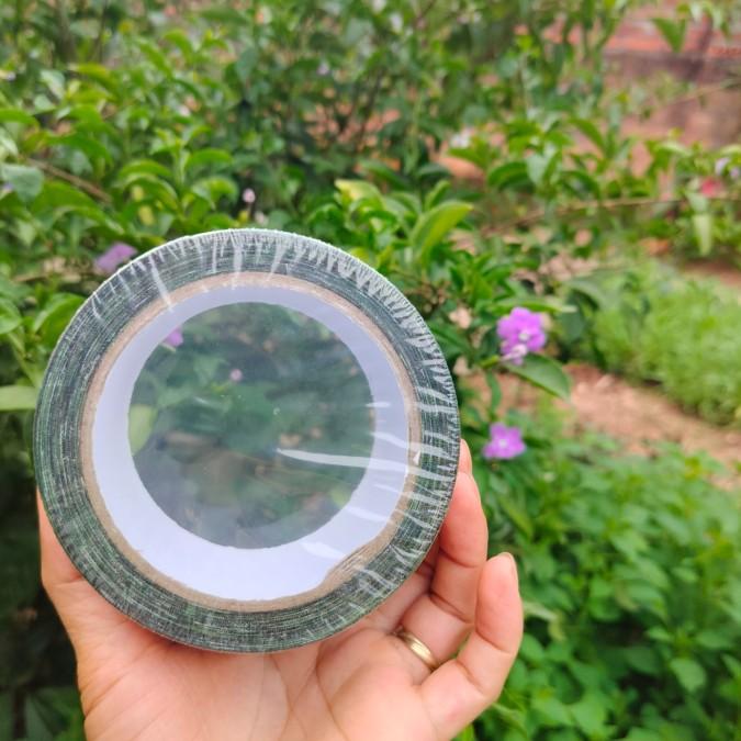 Product Introduction of Cuộn băng keo dính ngụy trang vải rèn ri màu lính 10m 4