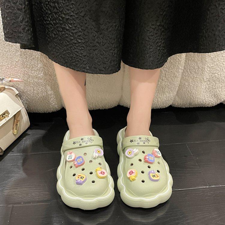 Product Introduction of Hole Shoes Eva Women's Platform plus Height Increasing Summer Outer Wear Closed Toe Non-Slip Deodorant Cartoon New Cool Beach 14