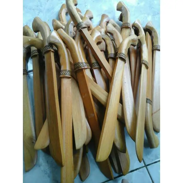 Golok Pencak Silat bahan kayu untuk latihan 0