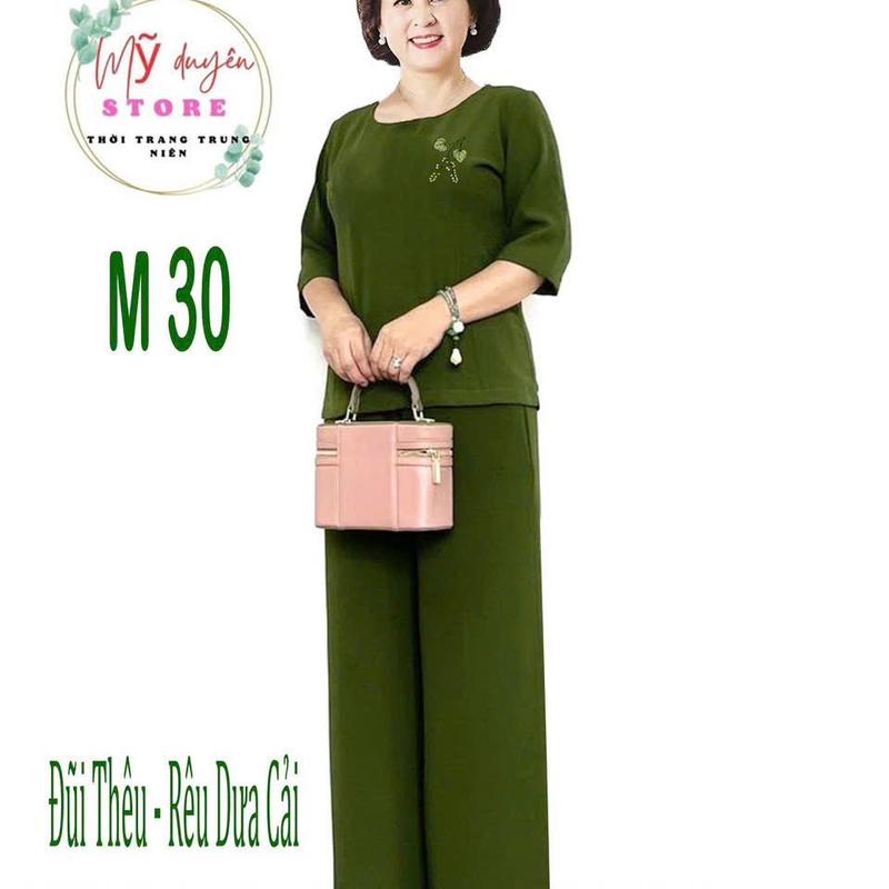    tay lửng  Đồ bộ trung niên thêu hoa.vải đũi lụa cao cấp- có giãn nhẹ mềm mại Nữ Hoa thêu đẹp nhẹ nhàng 