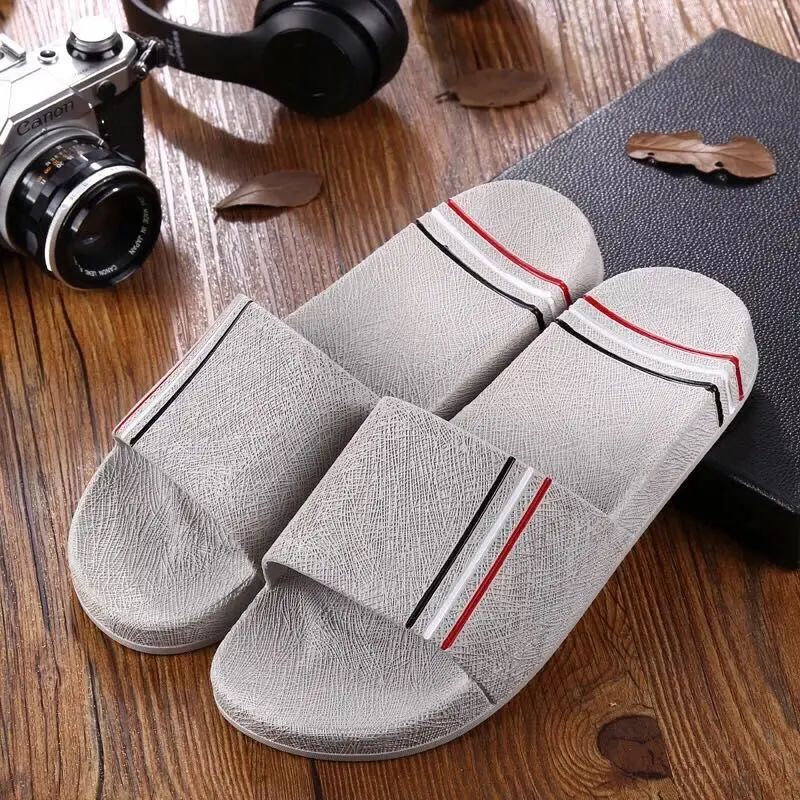 Dép Đi Trong Phòng Tắm Nam, Cỡ Lớn, Thích Hợp Cho Mùa Hè Mới, Chống Trượt, Đế Mềm, Đế Dày, Cho Cặp Đôi Nam Nữ