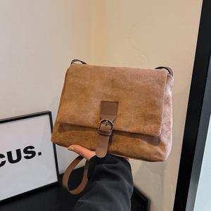 Beg Wanita, Gaya Korea, Ketibaan Baru Musim Bunga, Rekaan Elegan Vintaj, Diperbuat daripada Suede, Bahu Tunggal, Beg Ketiak, Serba guna, Beg Selempang Kasual Bags Crossbody