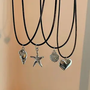 【Sktlz】Kalung Tali Hitam dengan Gantungan Hati, Desain Unik & Serbaguna, Perak dengan Motif Bintang Laut, Siput Laut, dan Kerang, Kalung Tulang Selangka Vintage ala Sweet & Cool untuk Sweater, Aksesoris Lehe