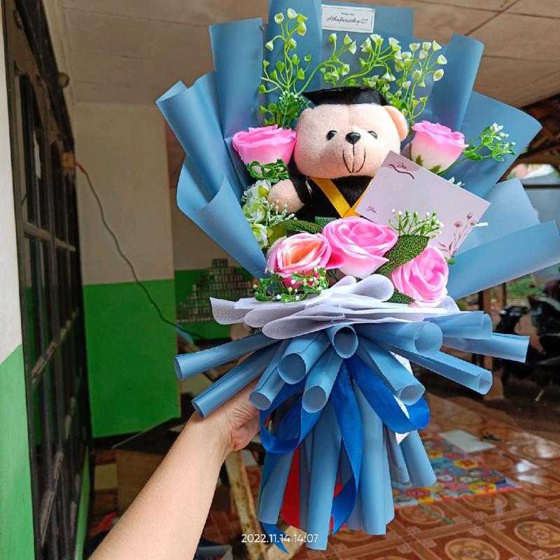 Bucket Boneka wisuda+bunga artificial Hadiah Toys Dolls 4