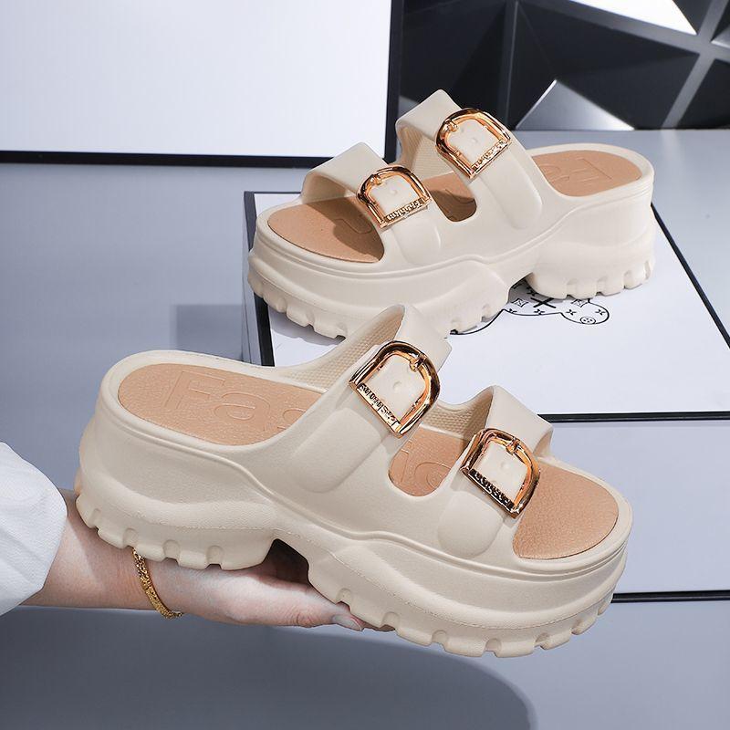 Dép nữ đế cao 6cm gắn khoá màu vàng sang trọng, dép lê bánh mì nữ bản 2 quai mẫu mới 2024, BTDEP