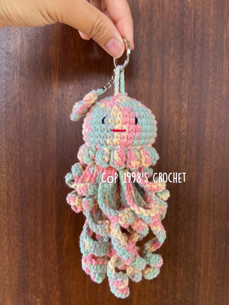 Product Introduction of Móc khoá Sứa handmade 2