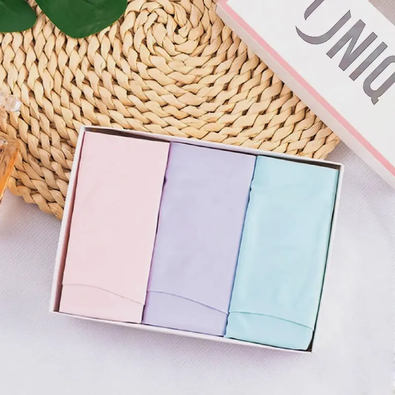 (1 Box 3pcs ) UNIQ Celana dalam seamless sutra 0