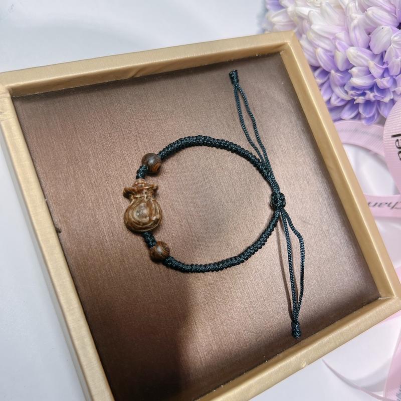 Vòng TAY Tết TRẦM HƯƠNG CHINH LE 8
