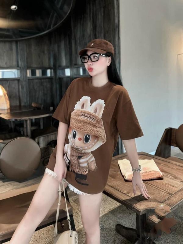 Áo thun cho bé hình labubu đeo khăn, áo phông fom xuông unisex,bố mẹ,áo cặp.TPKIDS.[M741]