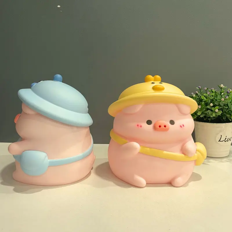 Ống Tiết Kiệm Heo Xinh Đội Nón Vịt Đeo Túi Dễ Thương _ Art House 3