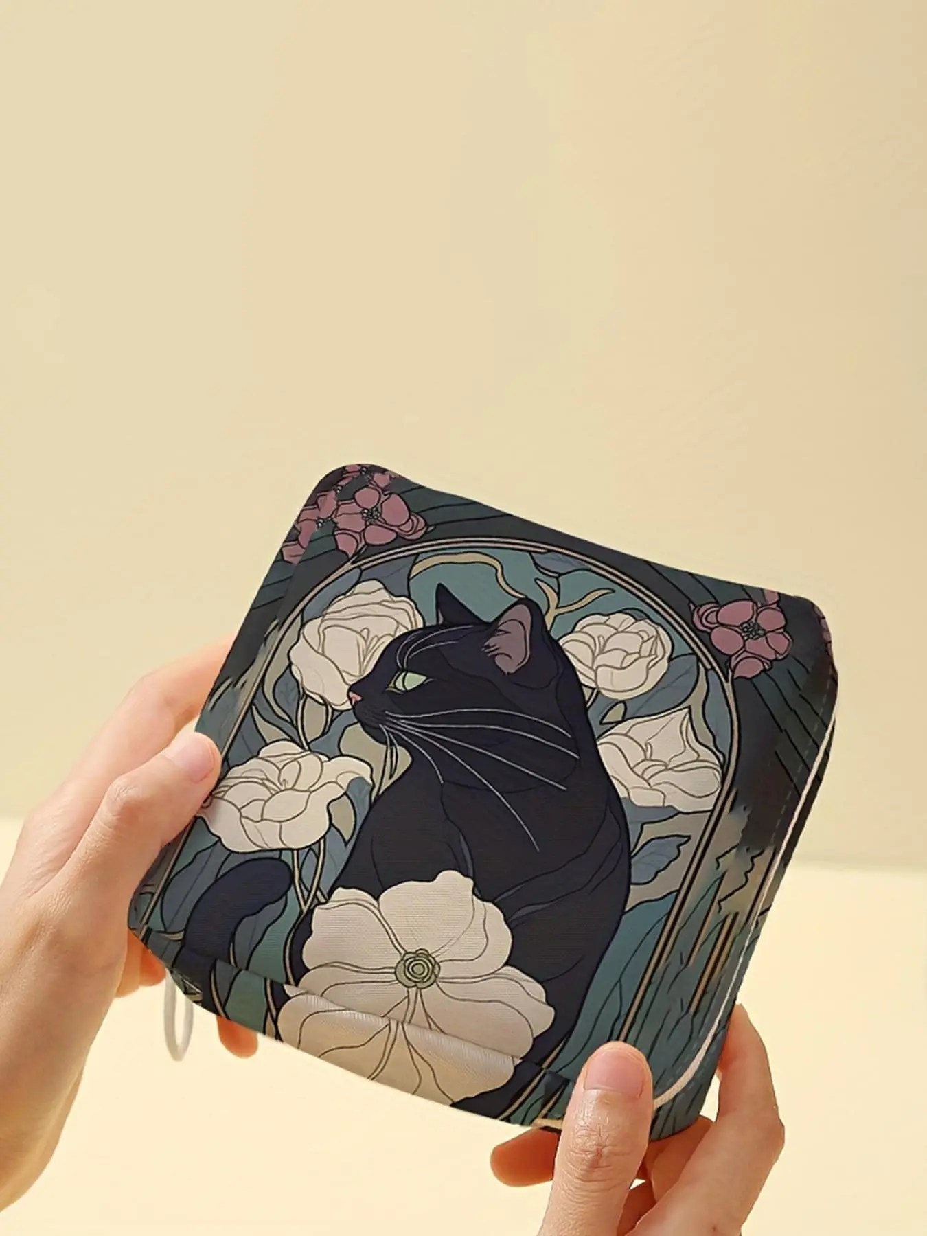 Cat Pattern Makeup Bag, Portable Sanitary Napkin Storage Bag, Lightweight Tissue Bag for Women's Products, Travel Makeup Storage Box