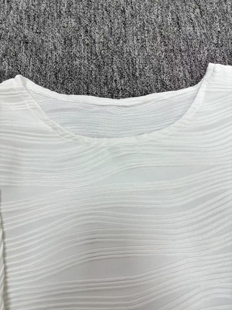Product Introduction of Women's Plain Butterfly Sleeve Tee, Casual Cap Sleeve Round Neck Top for Summer, Women's Top for Daily Wear 6