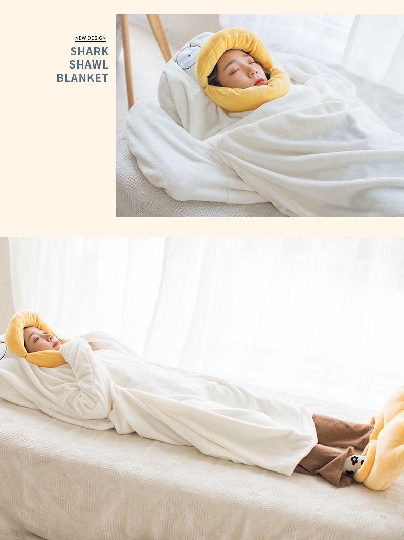 Product Introduction of Bộ Đồ Ngủ Elizabeth, Bộ Sưu Tập Thu Đông, Thiết Kế Vịt Dễ Thương Và Vui Nhộn, Dành Cho Nam Và Nữ, Cùng Phong Cách, Túi Ngủ Cặp Đôi, Váy Ngủ vải nỉ Dày, 2024 16